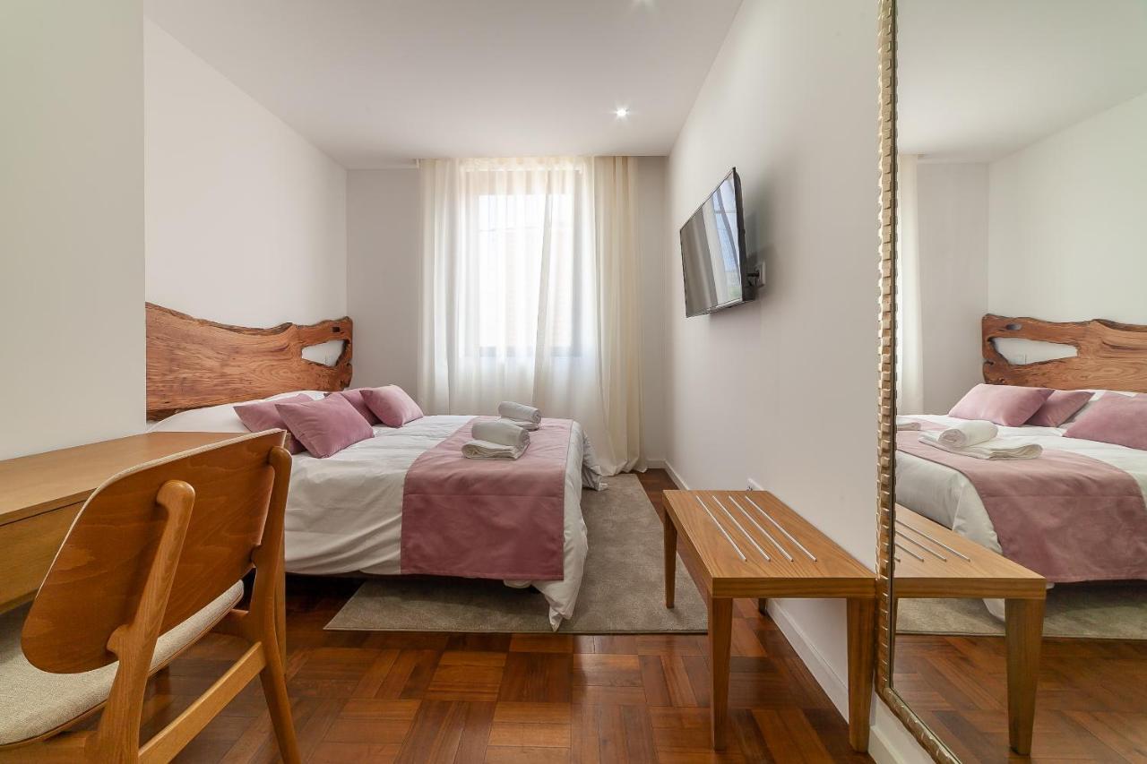 Up Tree Nature Rooms 阿威罗 外观 照片